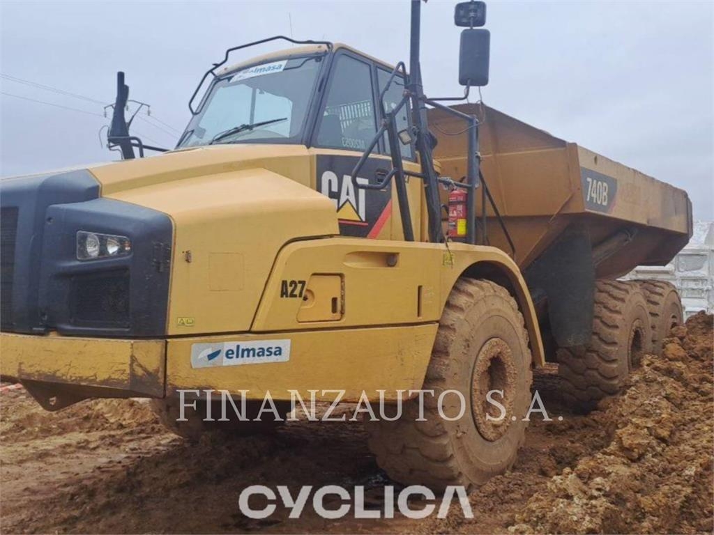 CAT 740B