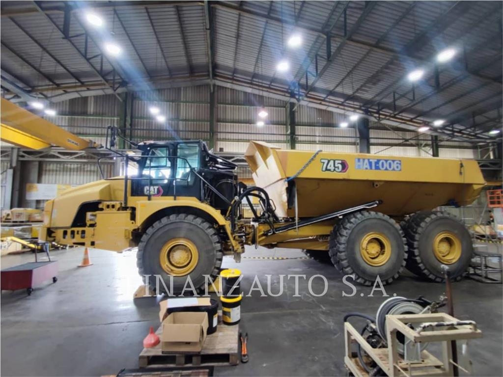 CAT 745