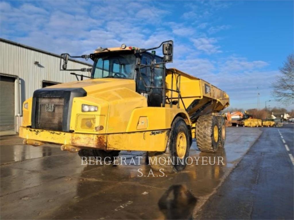 CAT 745