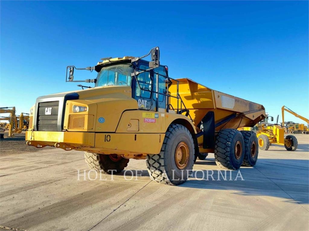 Tombereau articulé Caterpillar 745 — occasion 2018, 6 811 h