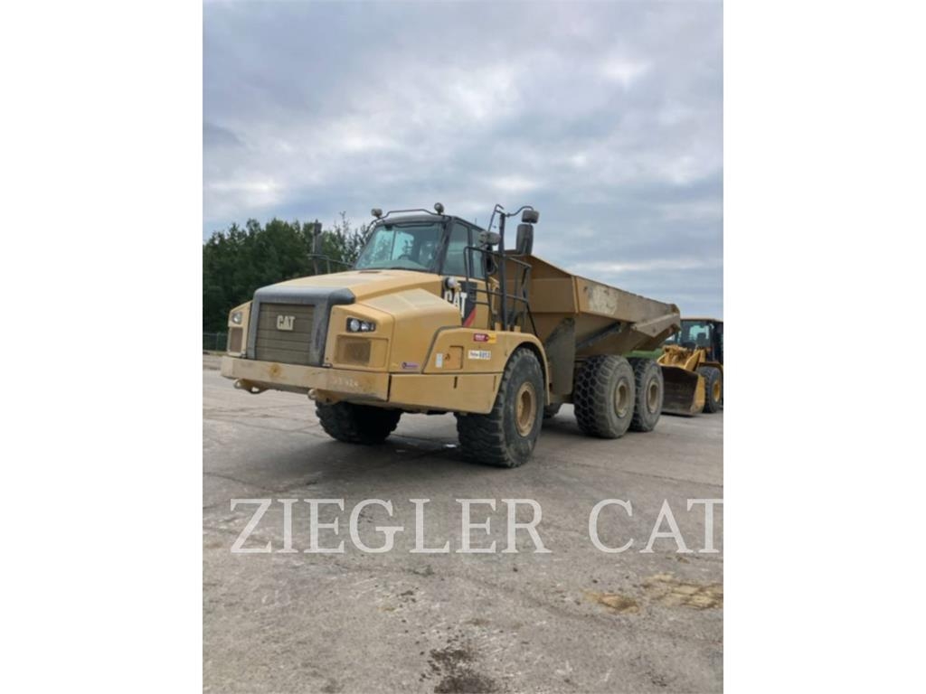 CAT 745C