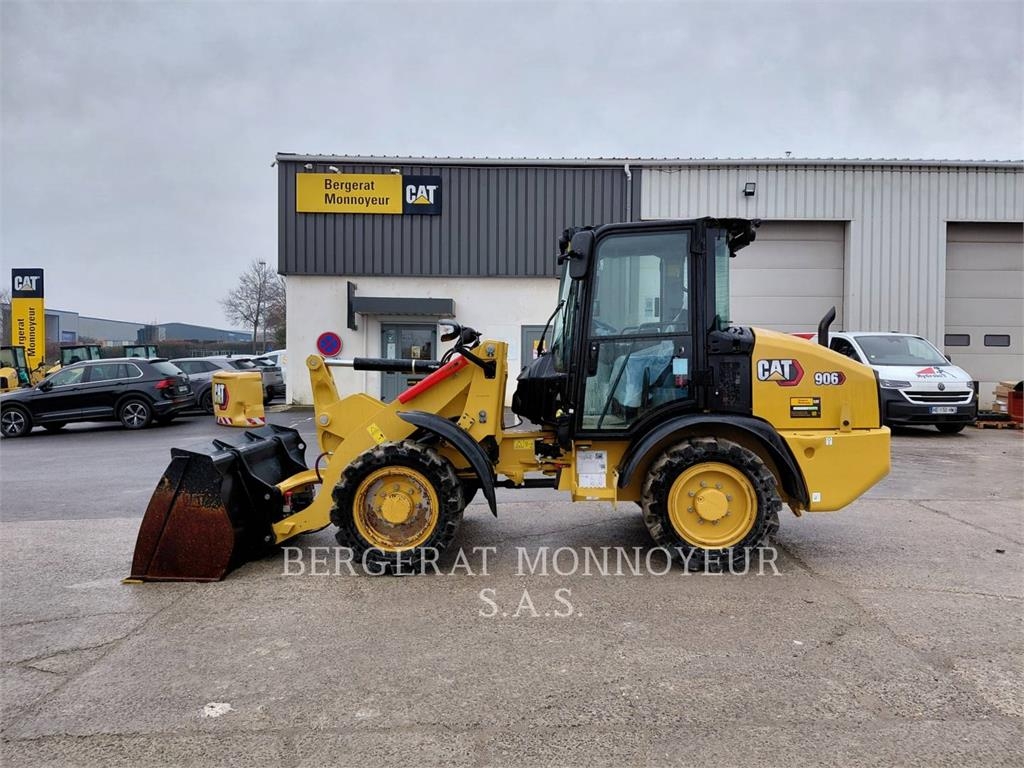 CAT 906