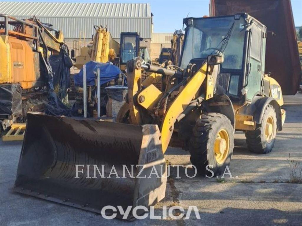 CAT 906H