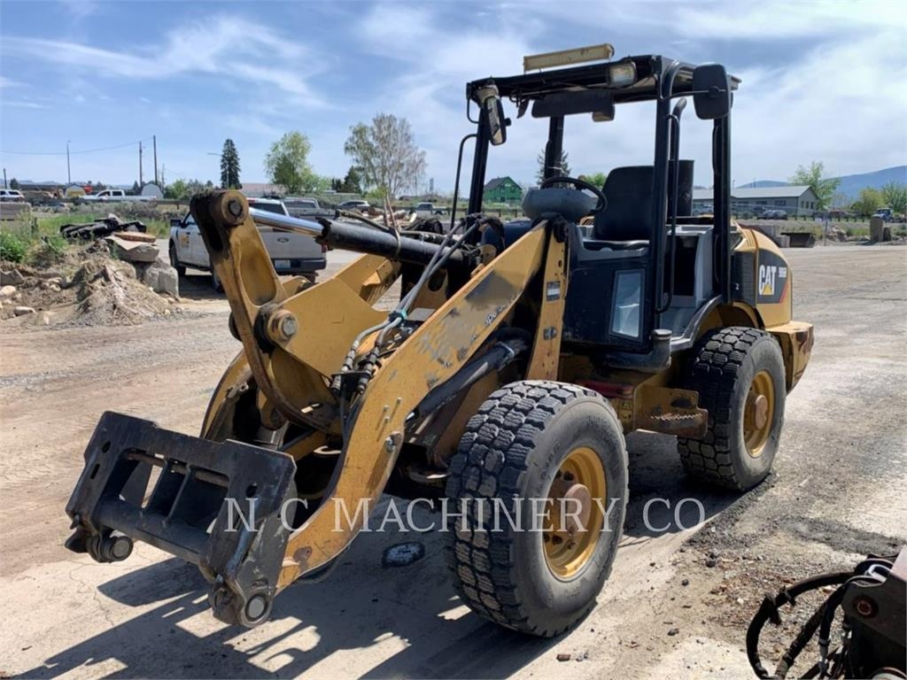 Chargeuse sur pneus Caterpillar 906H — occasion 2012, 9 933 h