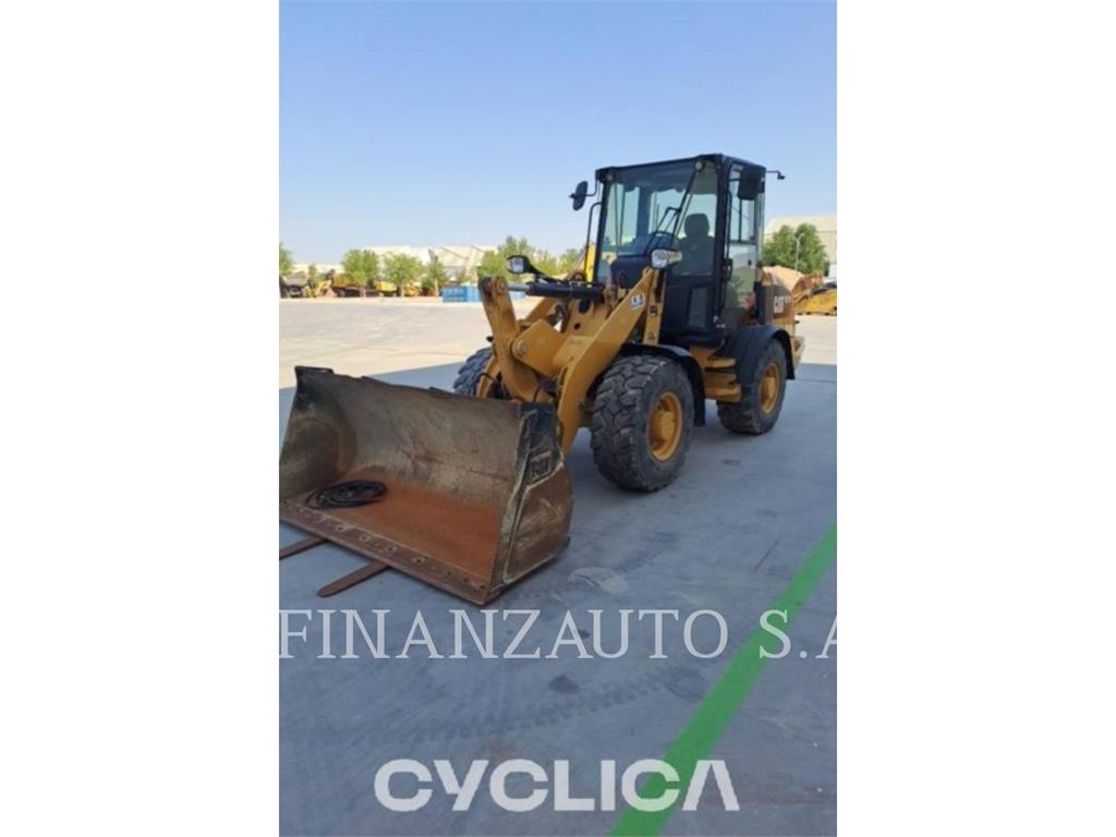 CAT 907M