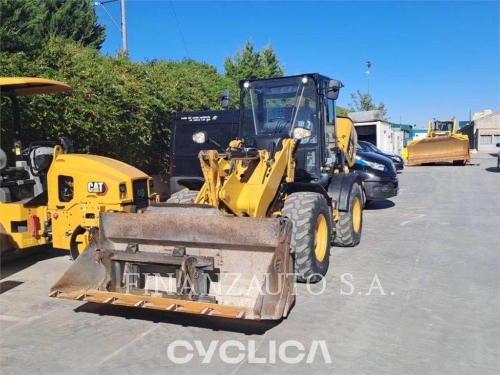 CAT 908M