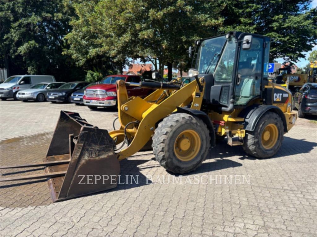 Chargeuse sur pneus Caterpillar 908M — occasion 2019, 2 281 h