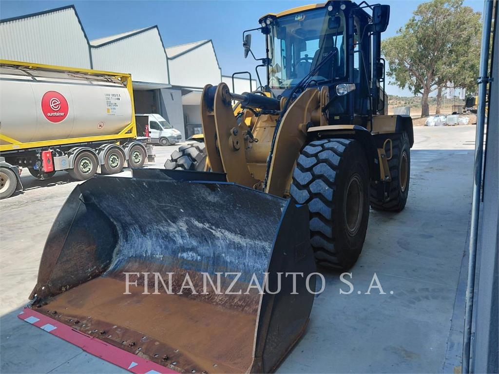 CAT 926M