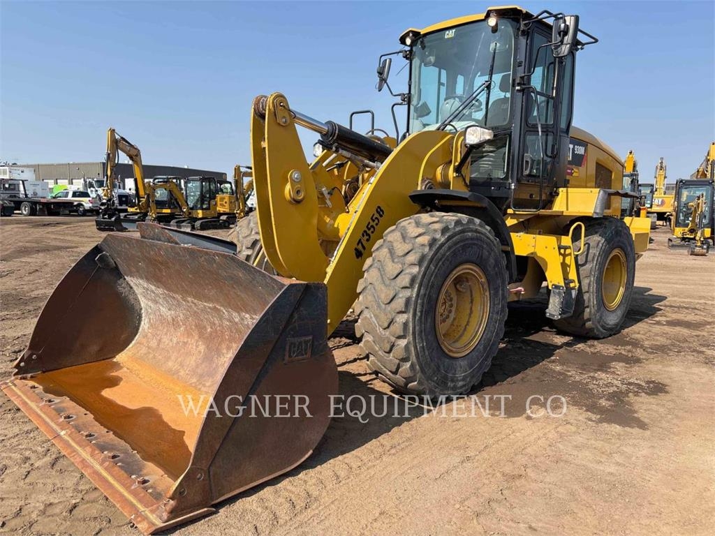 CAT 930M