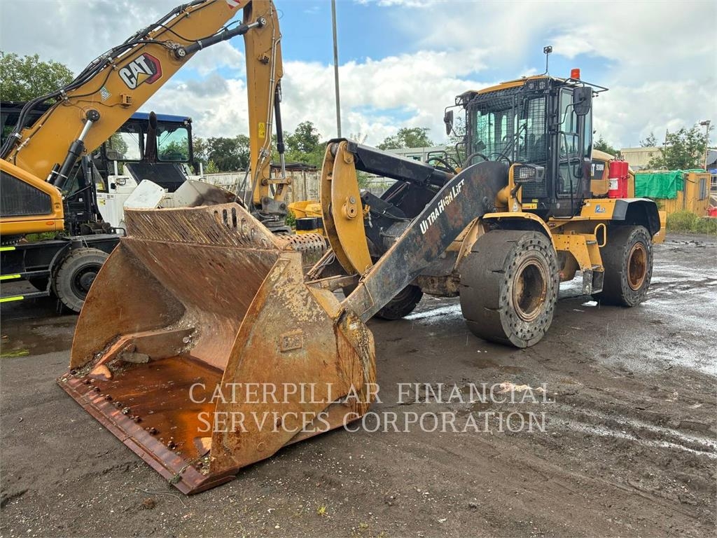 CAT 938M