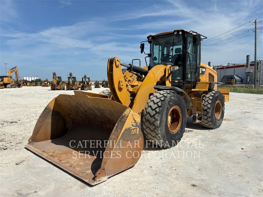 Chargeuse sur pneus Caterpillar 938M — occasion 2018, 5 865 h