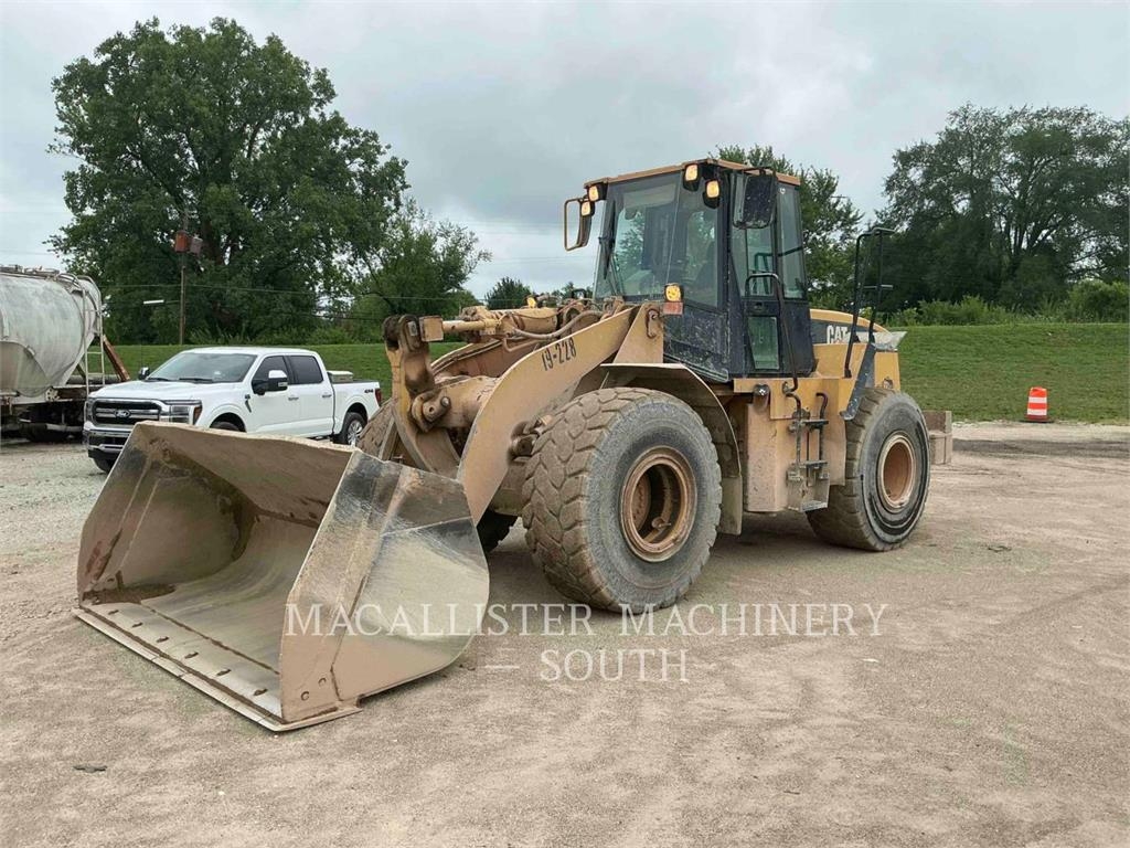 Chargeuse sur pneus Caterpillar 950G — occasion 2000, 19 500 h