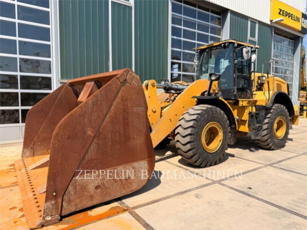 Chargeuse sur pneus Caterpillar 950M — occasion 2022, 10 007 h