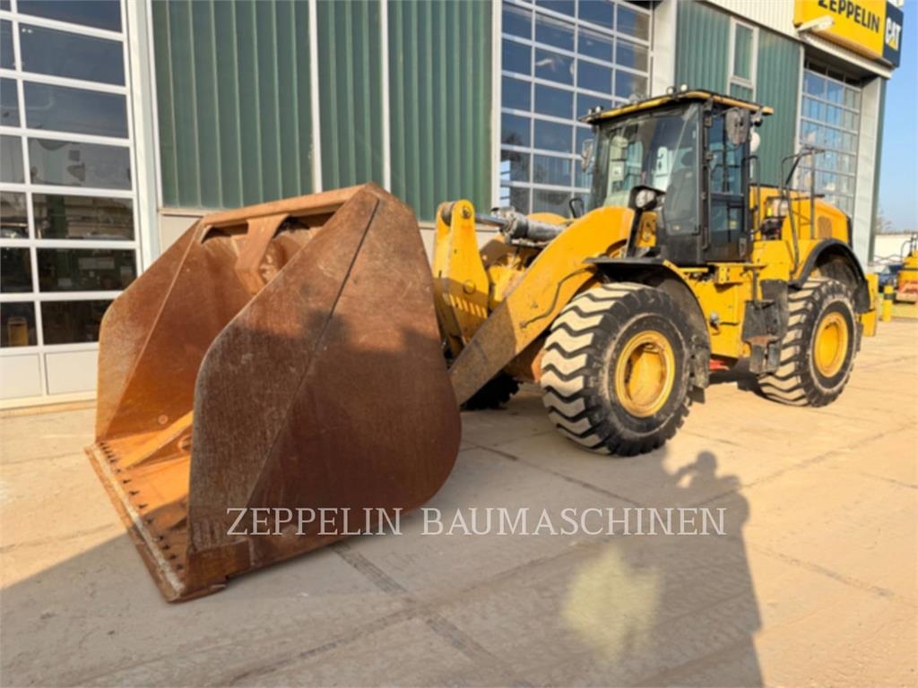 Chargeuse sur pneus Caterpillar 962M — occasion 2022, 10 490 h