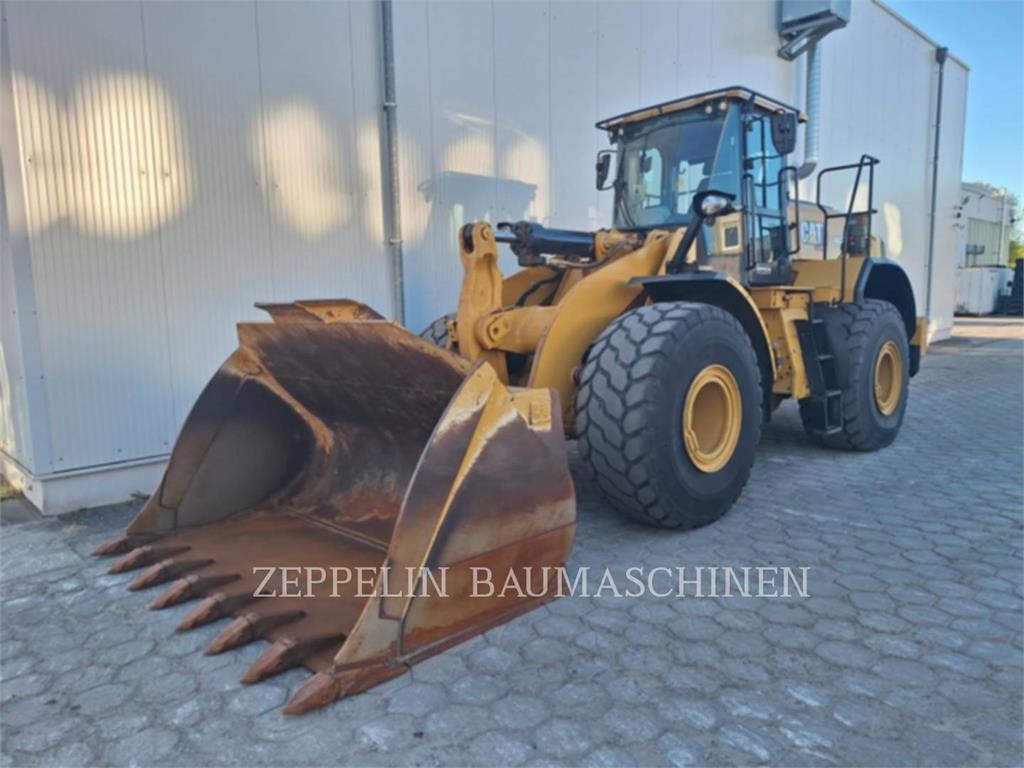 Chargeuse sur pneus Caterpillar 966 — occasion 2022, 5 001 h