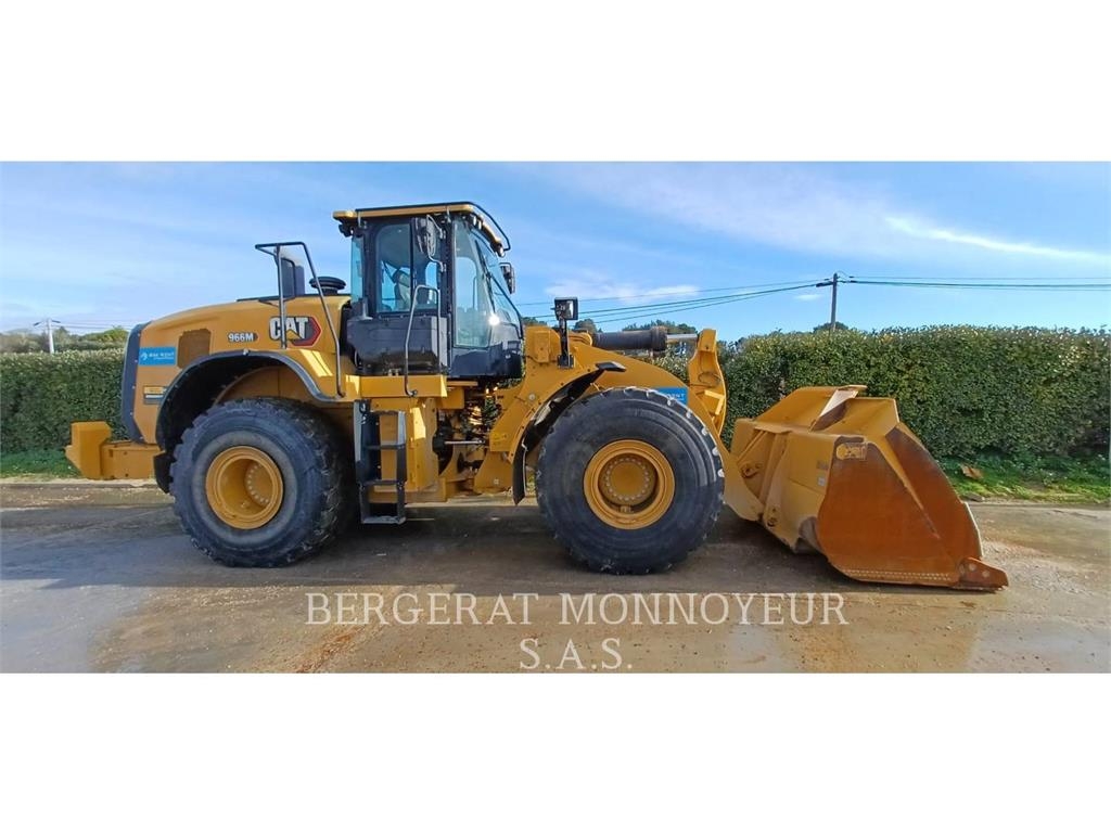 CAT 966M