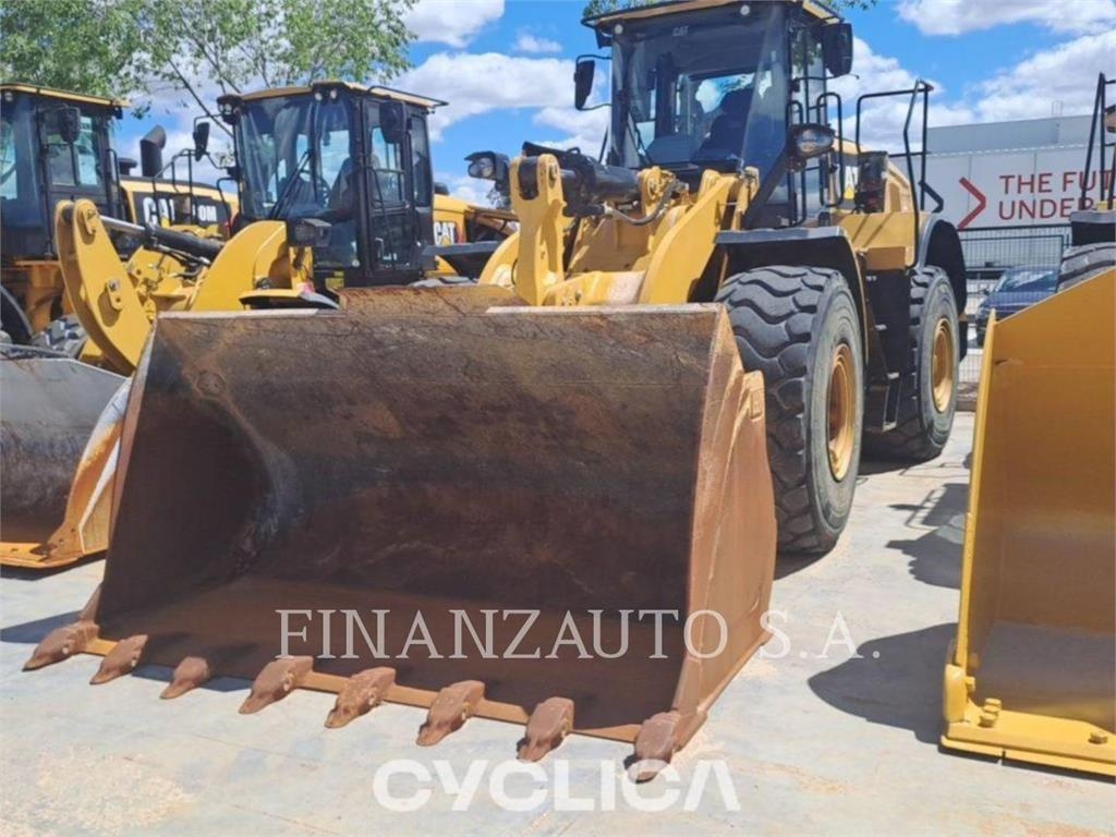 CAT 966M