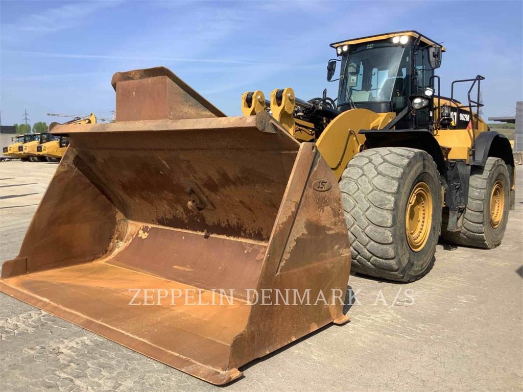 CAT 982M
