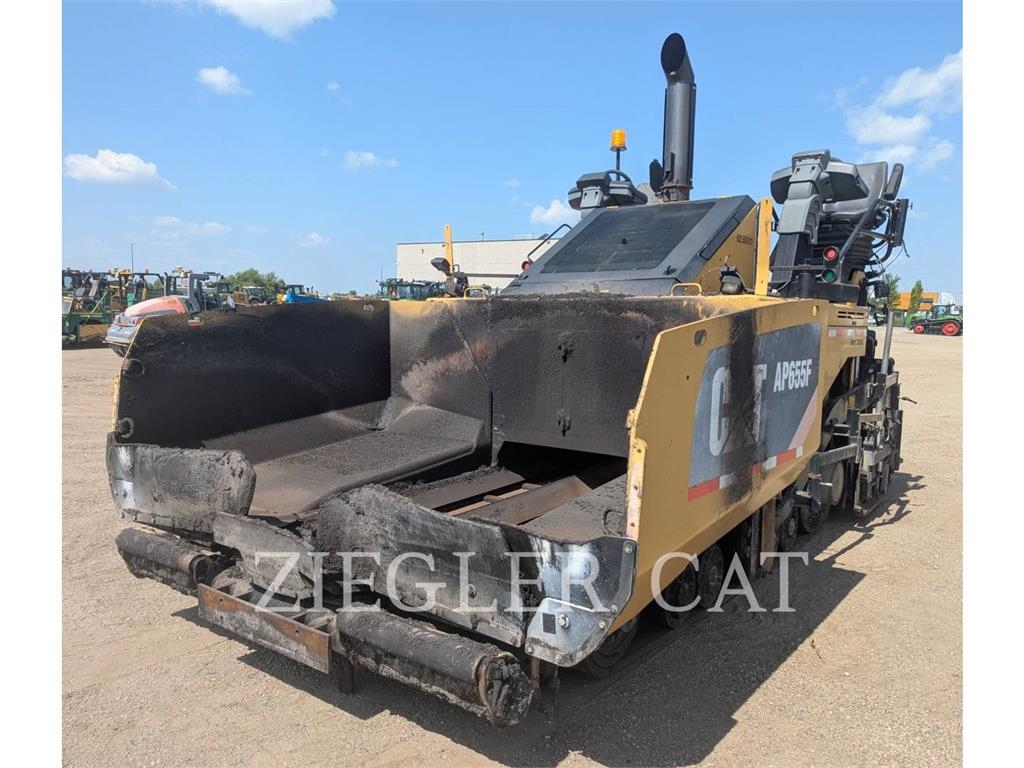 Finisseur Caterpillar AP655D — occasion 2015, 8 604 h