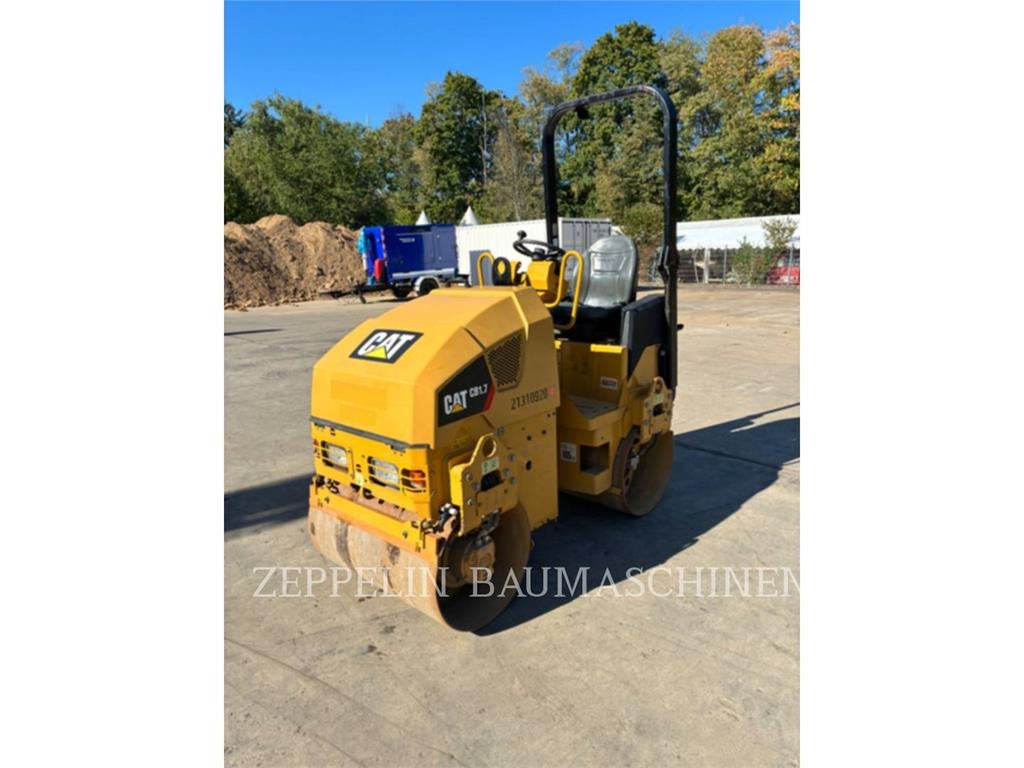 CAT CB1.7