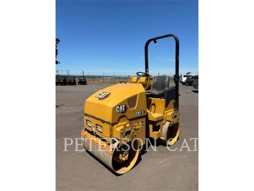 Rouleau tandem Caterpillar CB1.8 — occasion 2023, 186 h