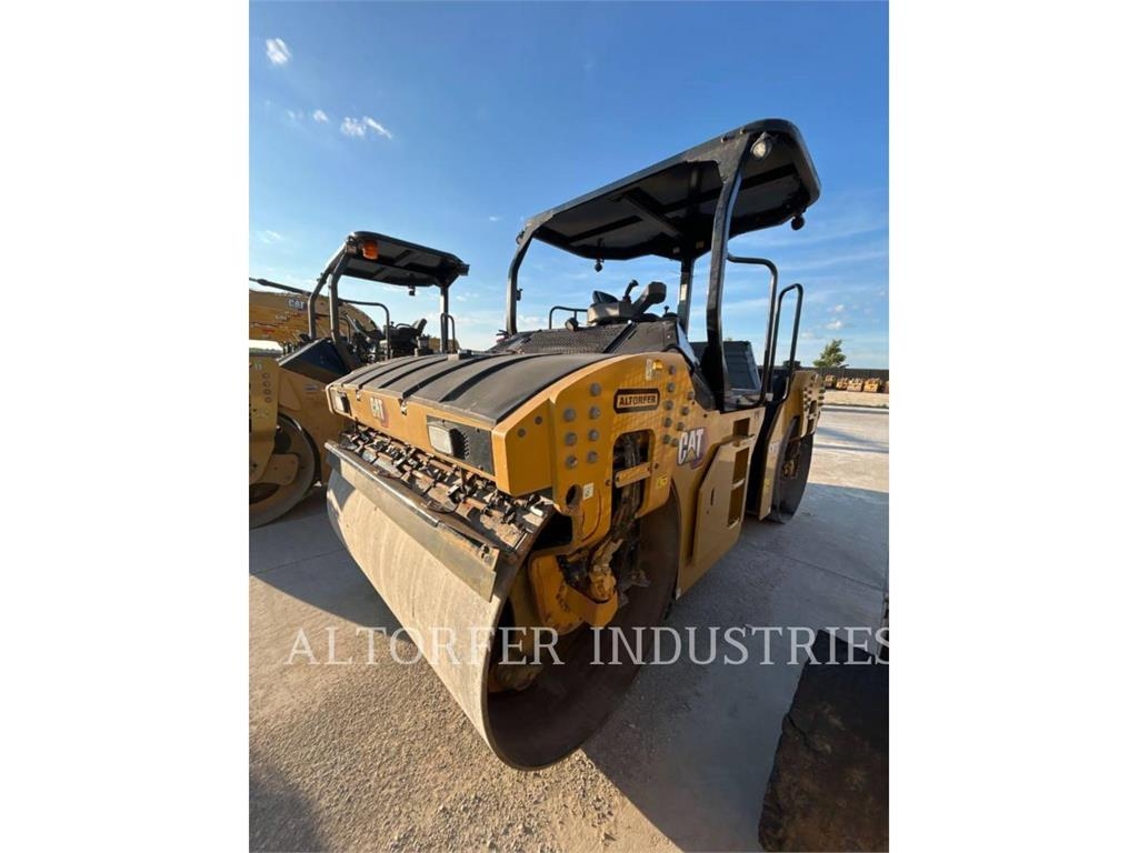 CAT CB13-01