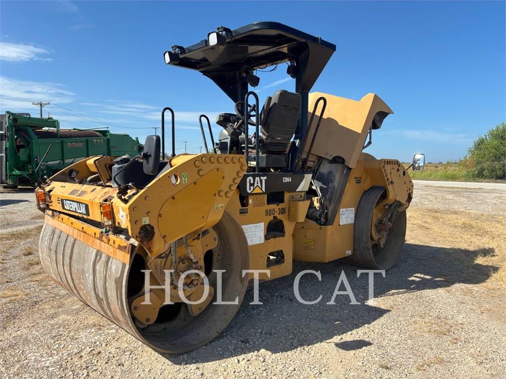Rouleau tandem Caterpillar CB64 — occasion 2014, 9 239 h