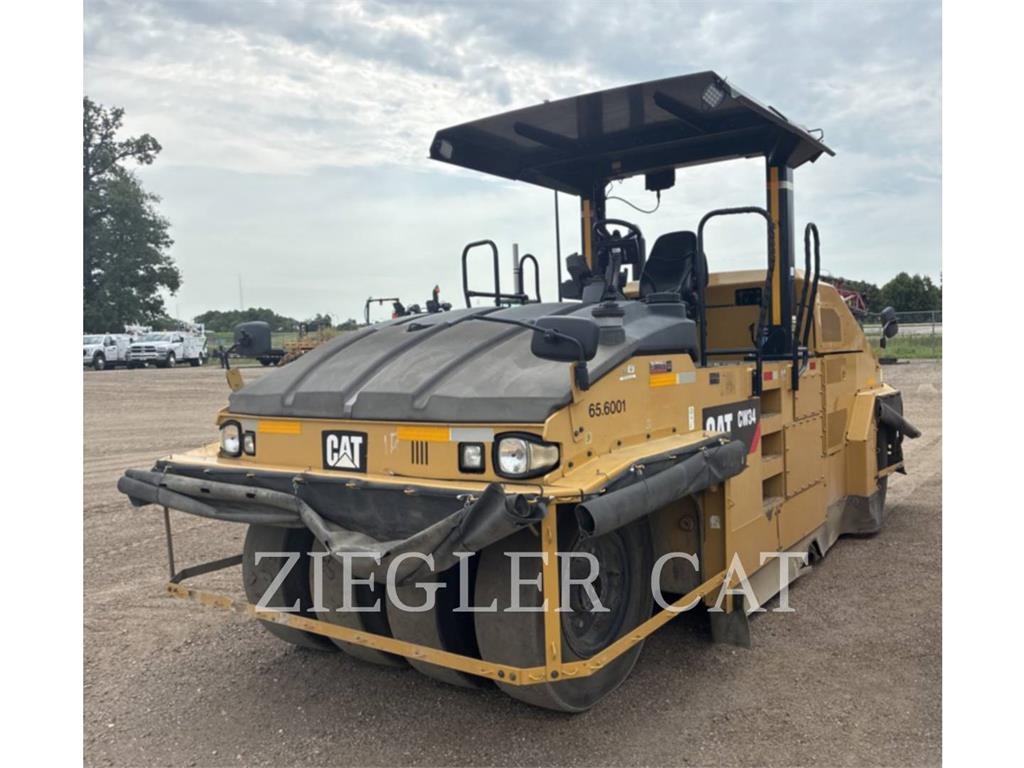 Rouleau à pneus Caterpillar CW34 — occasion 2016, 7 335 h