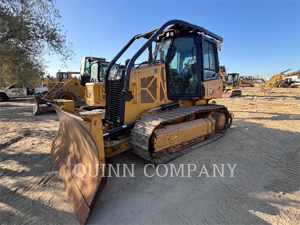 Bulldozer Caterpillar D3 — occasion 2022, 1 750 h