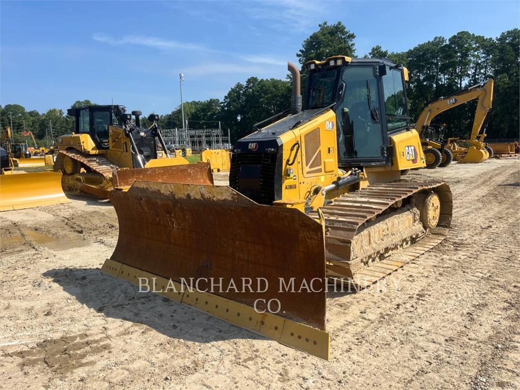 Bulldozer Caterpillar D4 LGP — occasion 2023, 4 381 h