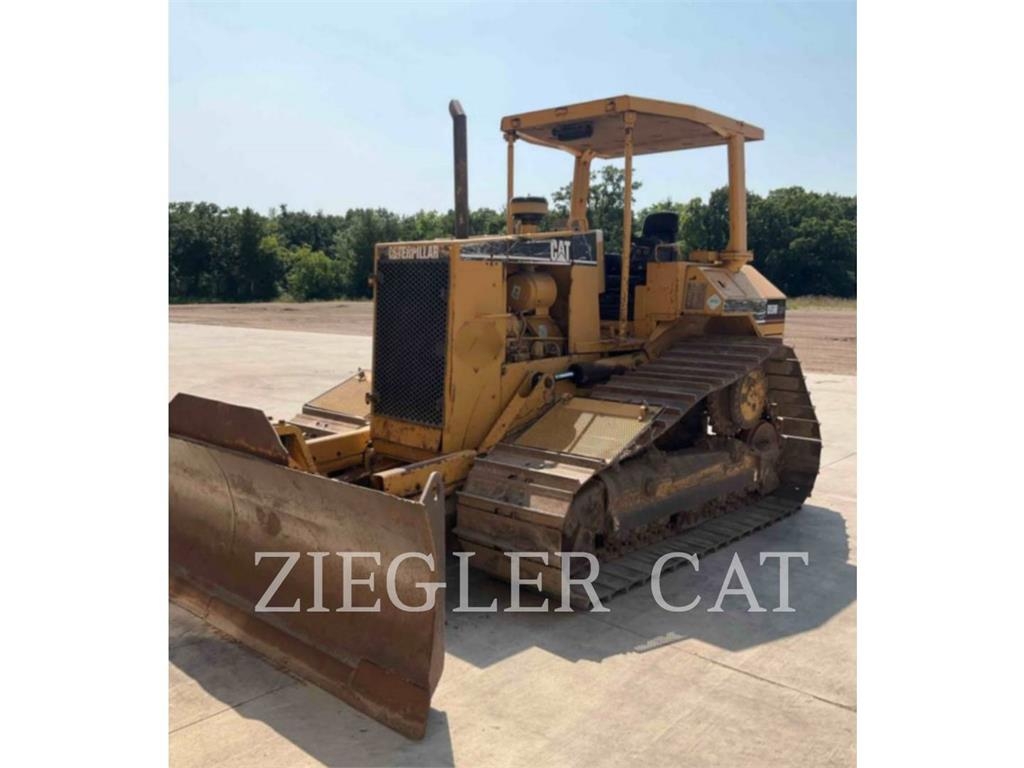 Bulldozer Caterpillar D5M — occasion 1998, 13 399 h