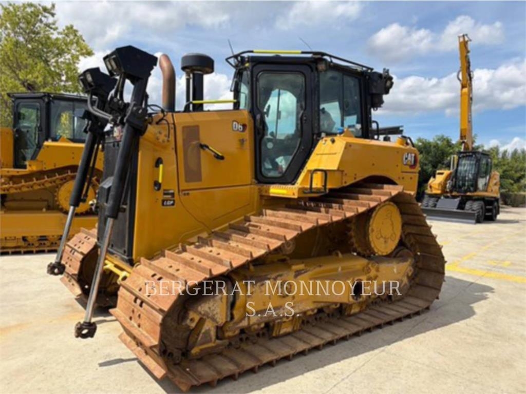 Bulldozer Caterpillar D6 — occasion 2021, 3 952 h