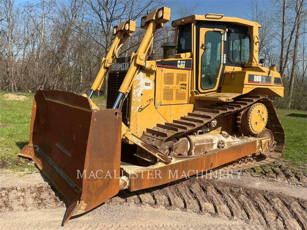 Bulldozer Caterpillar D6R — occasion 2004, 8 333 h
