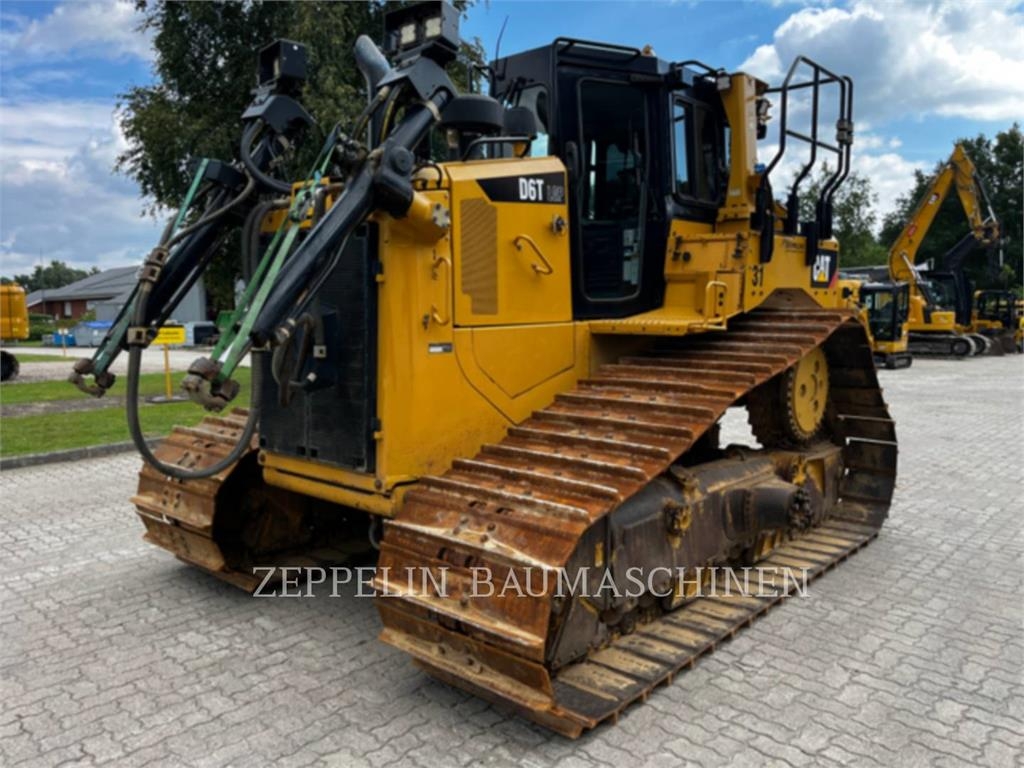 Bulldozer Caterpillar D6TM — occasion 2015, 8 000 h