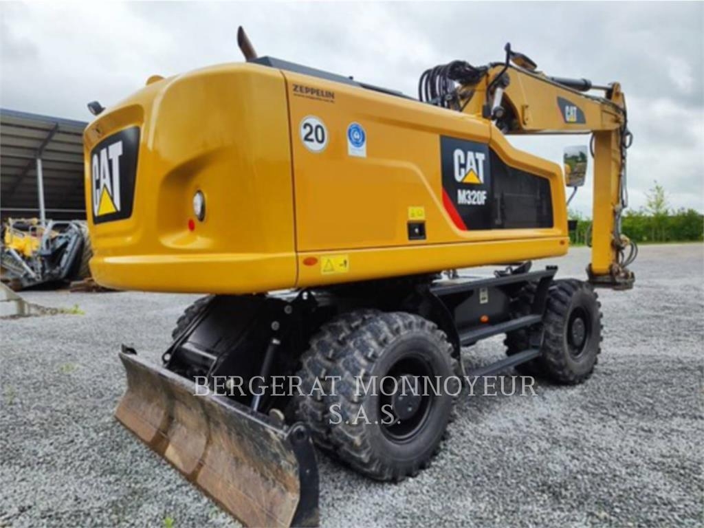 CAT M320F