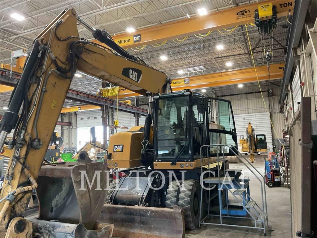 Pelle sur pneus Caterpillar M320F — occasion 2015, 10 577 h