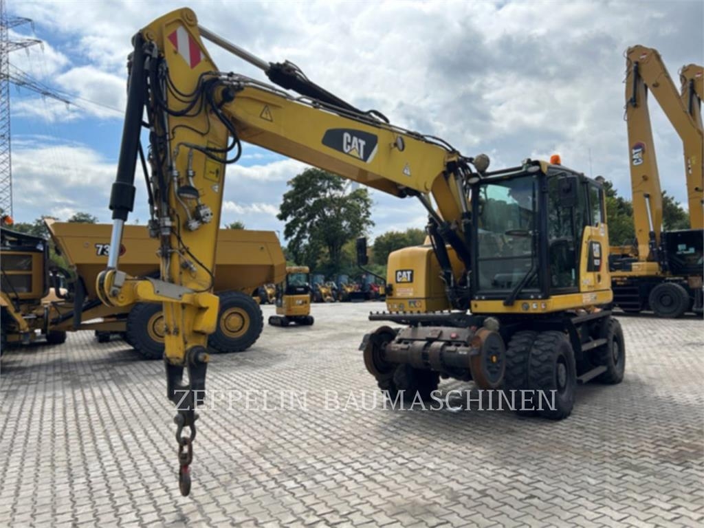 Pelle sur pneus Caterpillar M323F — occasion 2017, 7 125 h