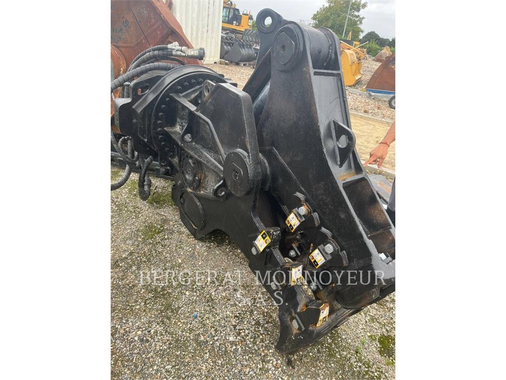 CAT P315