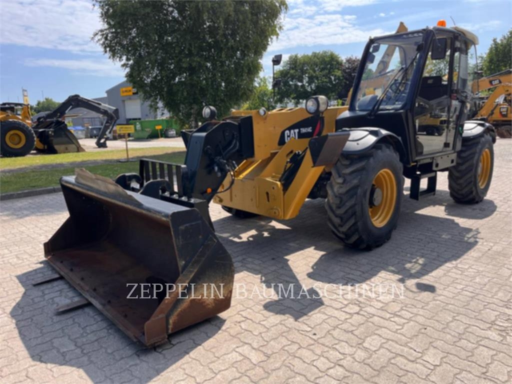 Chariot télescopique Caterpillar TH414C — occasion 2013, 3 849 h