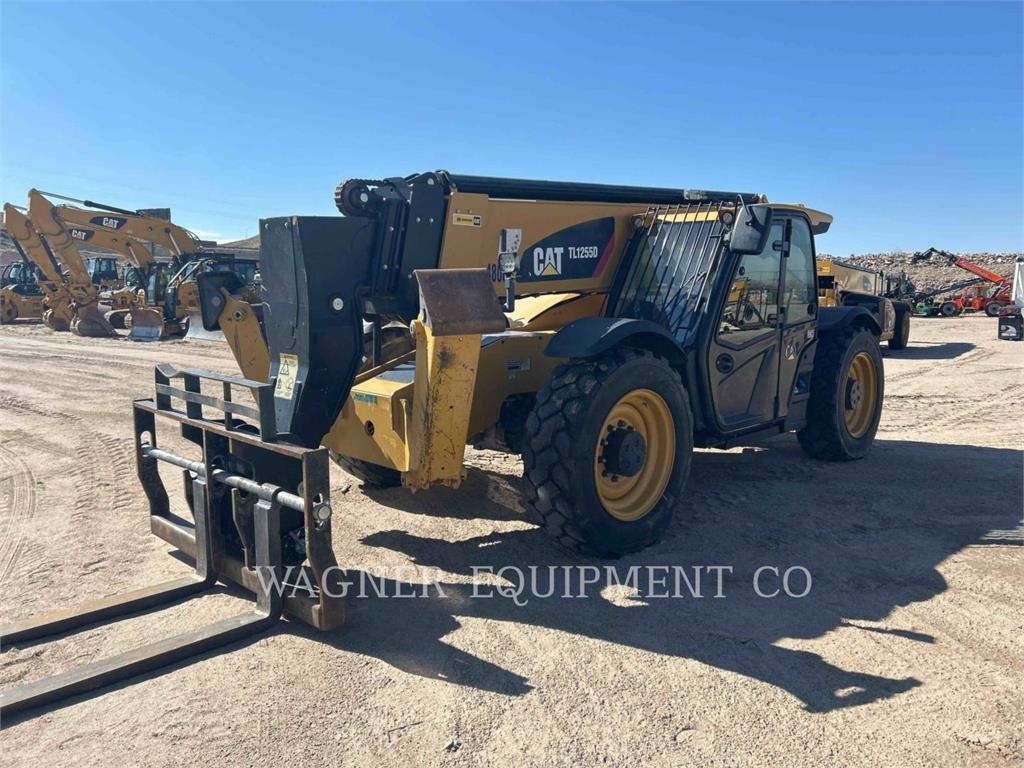 Chariot télescopique Caterpillar TL1255D — occasion 2019, 4 847 h