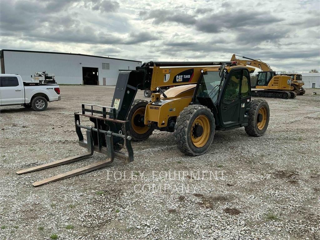 CAT TL943D