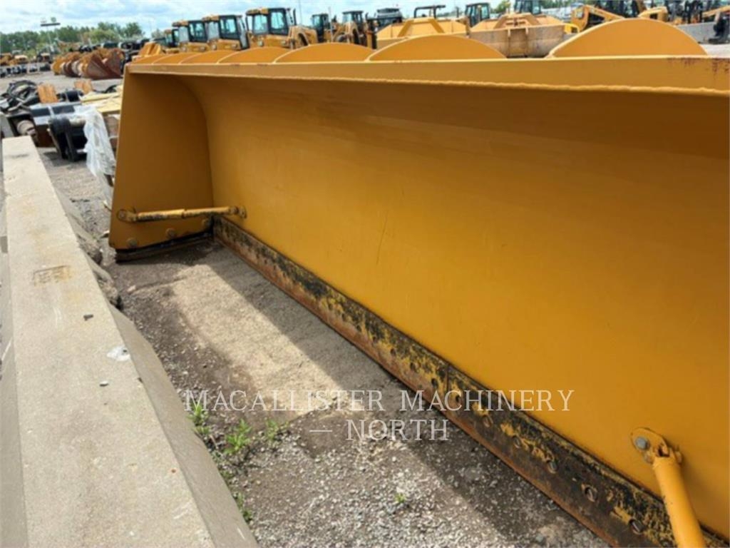 Souffleuse à neige Caterpillar WORK TOOLS (SERIALIZED) MWLFQ 15 SNOW — occasion 2021