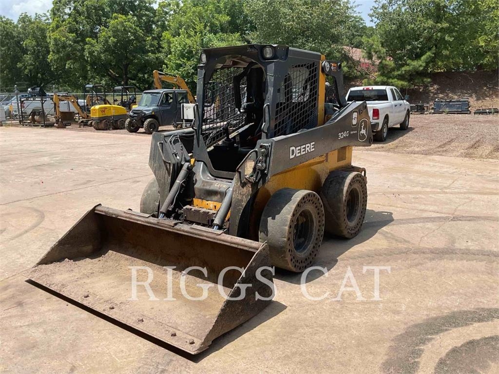 Chargeuse compacte John Deere 324G — occasion 2023, 2 618 h