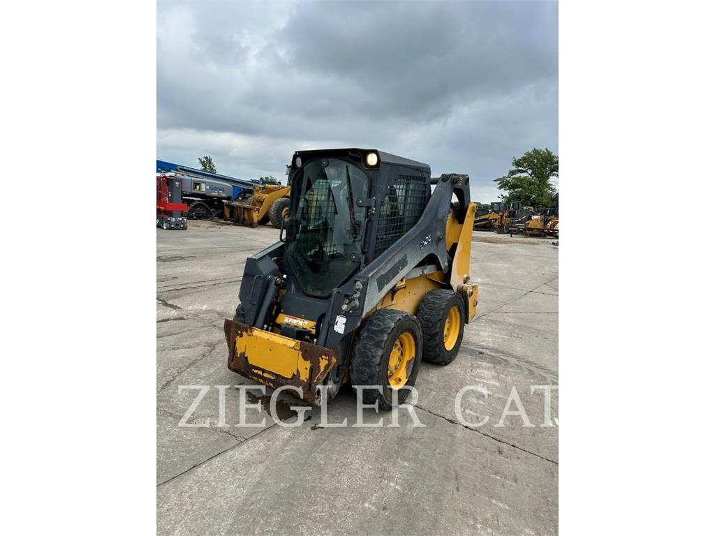 Chargeuse compacte John Deere & CO. 318G — occasion 2021, 3 363 h