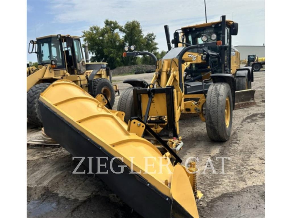 Niveleuse John Deere & CO. 770GP — occasion 2018, 8 675 h