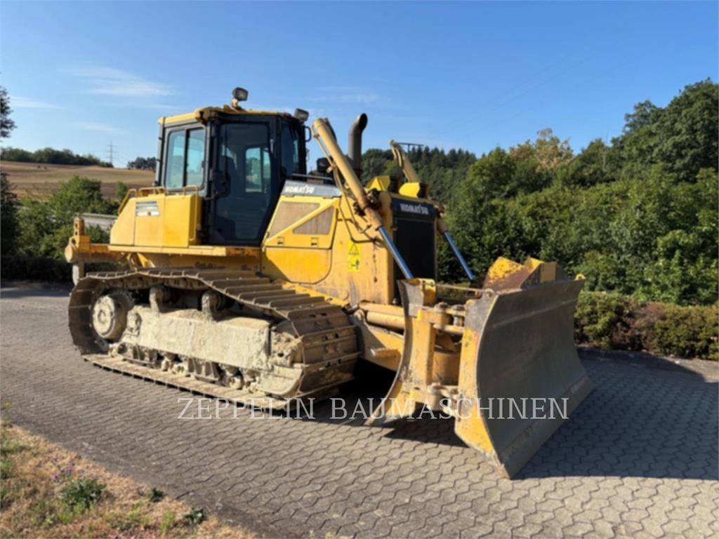 Bulldozer Komatsu D65 — occasion 2011, 8 305 h