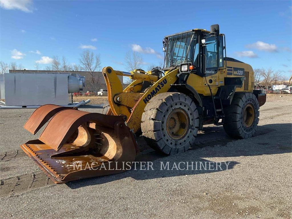 Chargeuse sur pneus Komatsu WA320-8 — occasion 2017, 6 704 h