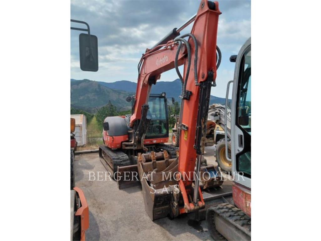 Kubota KX080