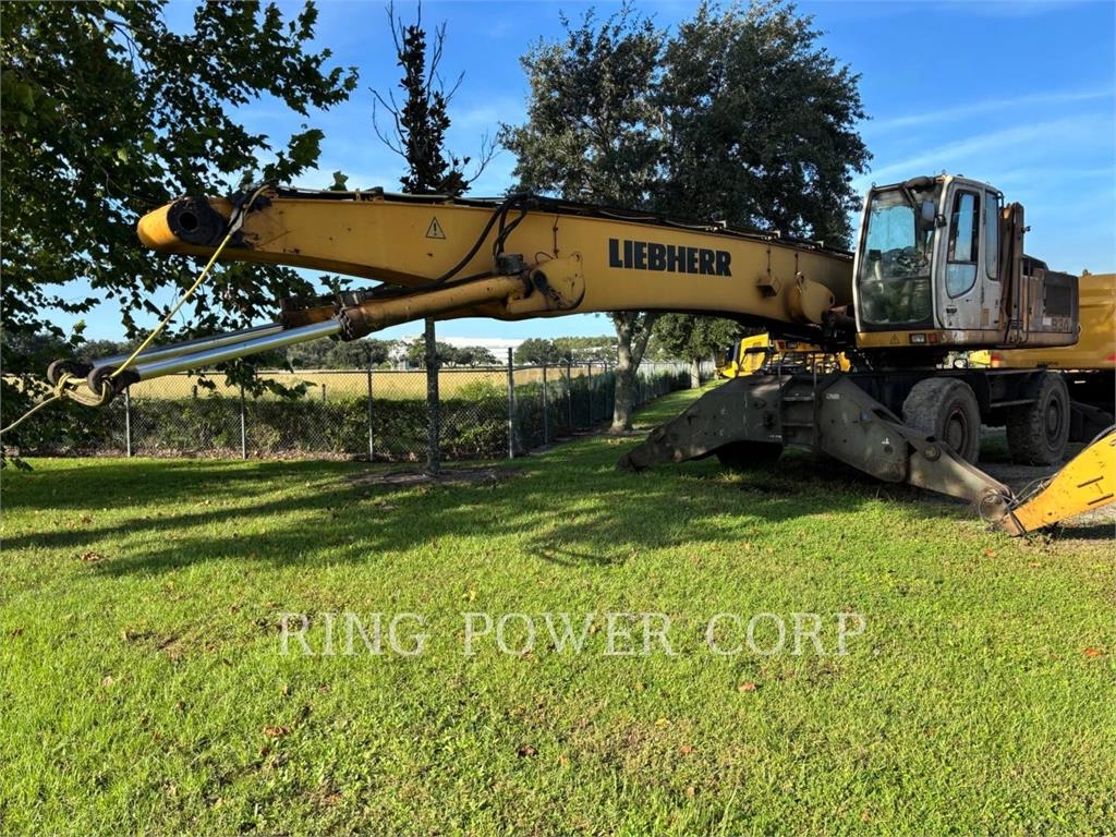 Liebherr A934C HD