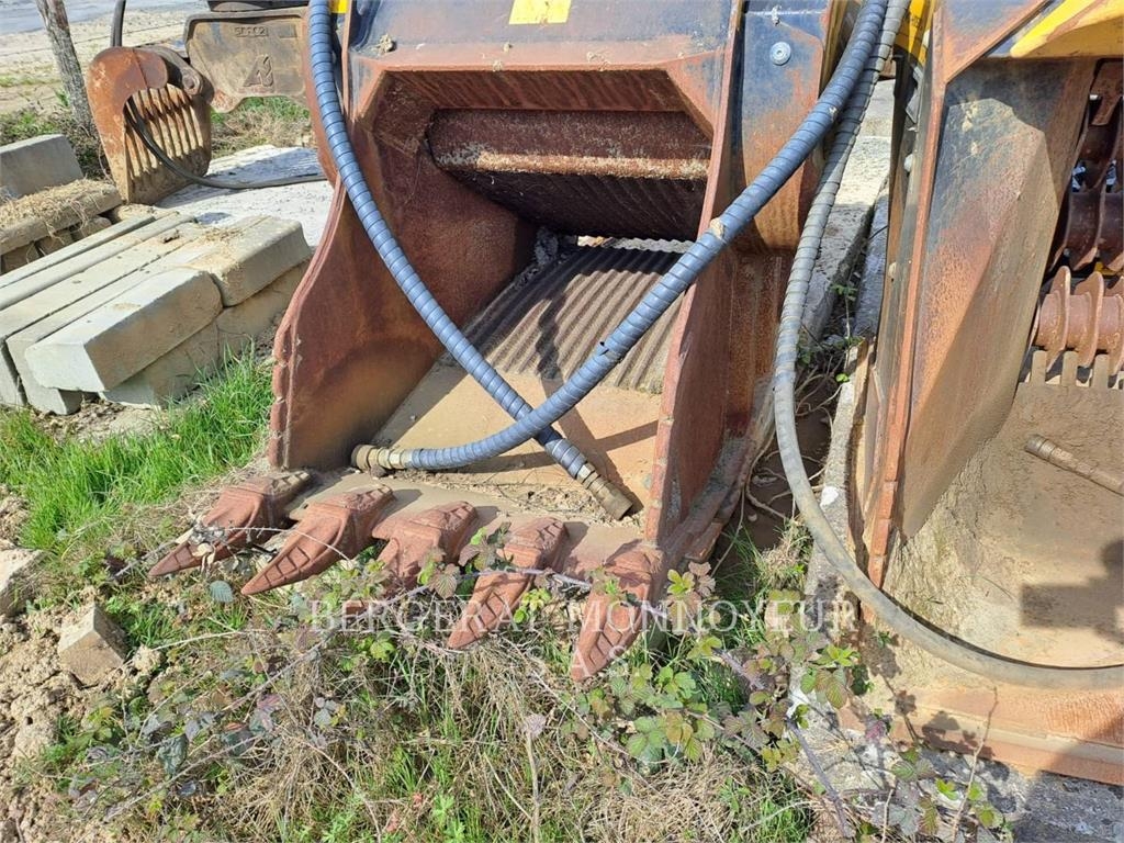 MB Crusher MANUFACTURING BF70